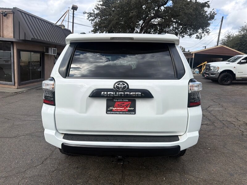 Used 2015 Toyota 4Runner TRD Pro AWD/4WD image 10