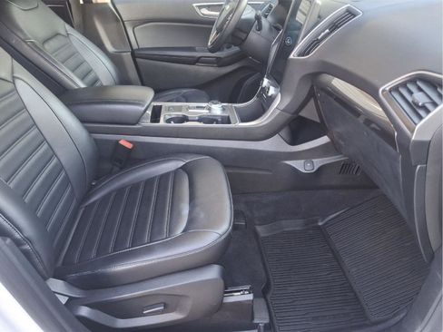 Used 2024 Ford Edge SEL w/ Convenience Package image 16