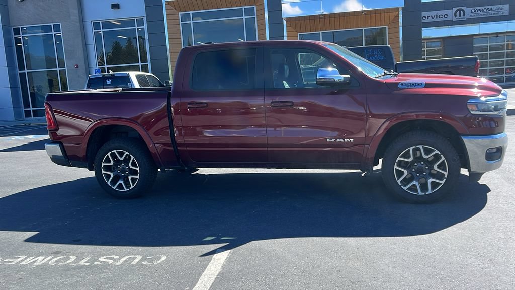 Used 2025 RAM 1500 Laramie AWD/4WD image 2