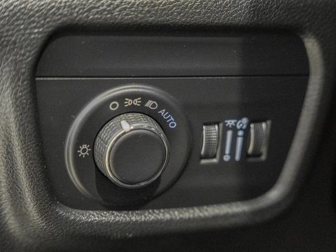Certified 2024 Jeep Grand Cherokee Laredo w/ Luxury Tech Group I AWD/4WD image 38