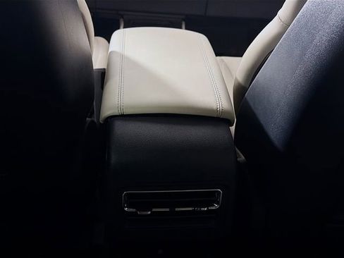 New 2026 Lincoln Corsair Premiere image 27