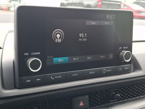 Used 2025 Honda CR-V Sport image 17