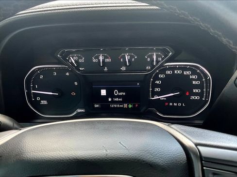 Used 2022 GMC Sierra 2500 AT4 w/ AT4 Preferred Package AWD/4WD image 14