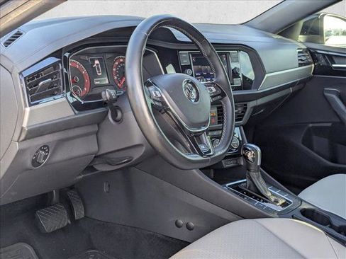 Used 2020 Volkswagen Jetta R-Line w/ R-Line Cold Weather Package image 9