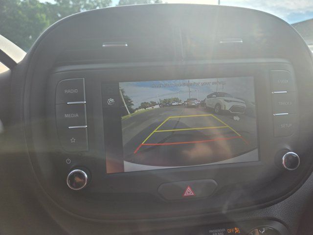 Used 2025 Kia Soul LX FWD image 12
