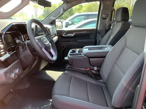 New 2026 GMC Sierra 1500 Elevation image 11