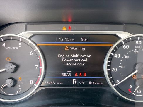 Used 2024 Nissan Sentra SV FWD image 31