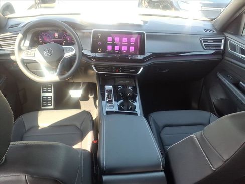 New 2026 Volkswagen Atlas Cross Sport SEL R-Line image 10