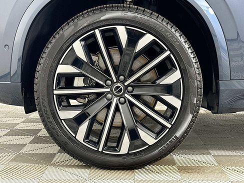 Used 2025 Volvo XC90 T8 Plus w/ Protection Package Premier image 31