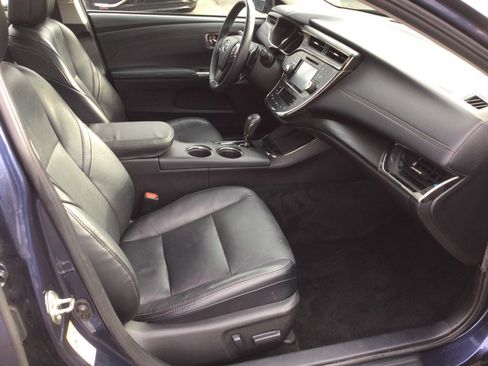 Used 2017 Toyota Avalon XLE image 23