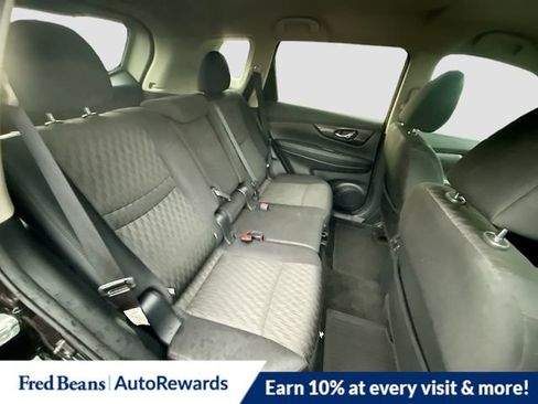 Used 2018 Nissan Rogue SV AWD/4WD image 30