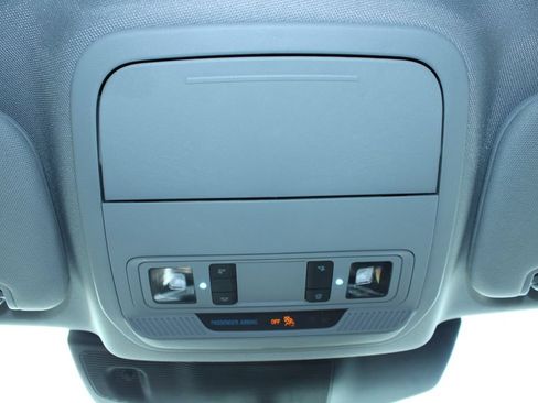 Used 2023 Ford Explorer Limited w/ Hybrid Equipment Group 310A AWD/4WD image 32