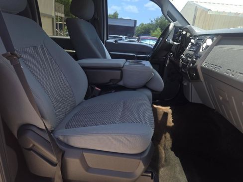 Used 2012 Ford F250 XLT w/ XLT Interior Pkg AWD/4WD image 15
