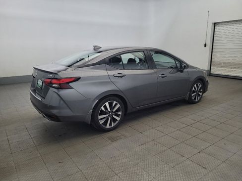 Used 2020 Nissan Versa SR FWD image 10