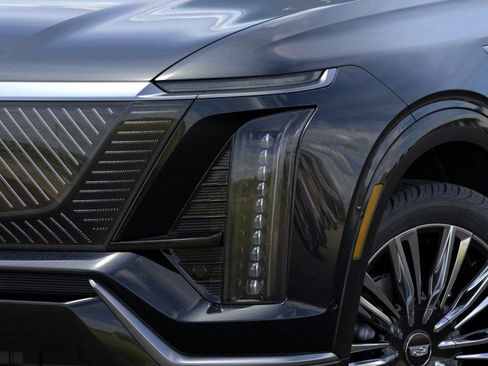 New 2026 Cadillac Vistiq Premium Luxury AWD/4WD image 10