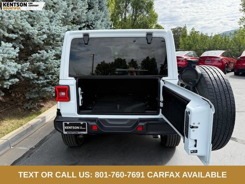 Used 2026 Jeep Wrangler Unlimited Sahara AWD/4WD image 30
