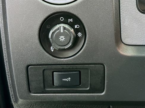 Used 2014 Ford F150 XLT w/ Equipment Group 302A Luxury image 11