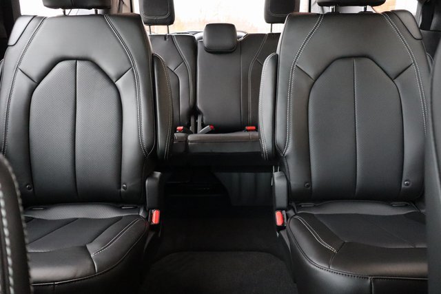 New 2026 Chrysler Pacifica Select AWD/4WD image 42