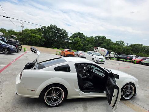 Used 2007 Ford Mustang GT RWD image 44