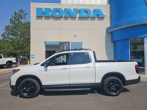 Used 2024 Honda Ridgeline Black Edition image 2