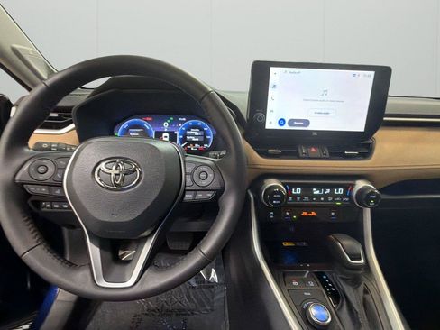 Used 2025 Toyota RAV4 Limited w/ Advanced Technology Package AWD/4WD image 20