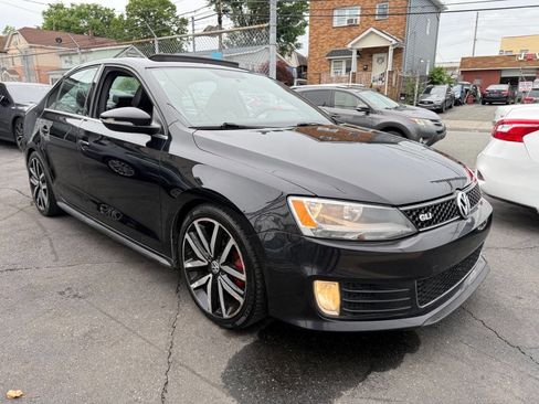 Used 2013 Volkswagen Jetta GLI Autobahn FWD image 9