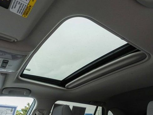 Used 2022 Toyota RAV4 XLE image 25