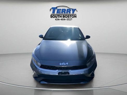 Used 2023 Kia Forte LXS image 2