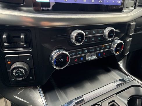 Used 2023 Ford F150 Lariat w/ Max Trailer Tow Package image 31