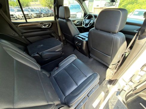 Used 2021 Chevrolet Tahoe Premier AWD/4WD image 13