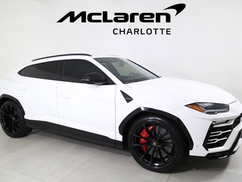 Used 2019 Lamborghini Urus image 2
