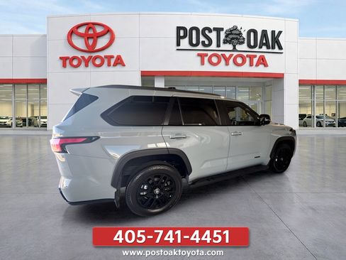 Used 2026 Toyota Sequoia Limited RWD image 7