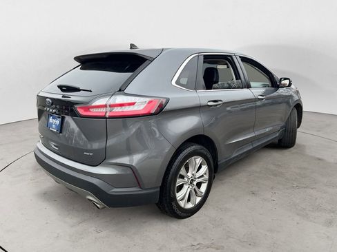 Used 2024 Ford Edge Titanium image 3