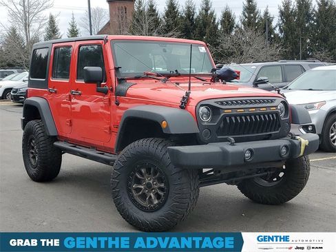 Used 2018 Jeep Wrangler Unlimited Sport image 27