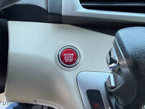 Used 2016 Honda Odyssey SE image 10