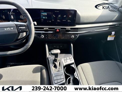 New 2026 Kia Sportage LX w/ LX Convenience Package image 18