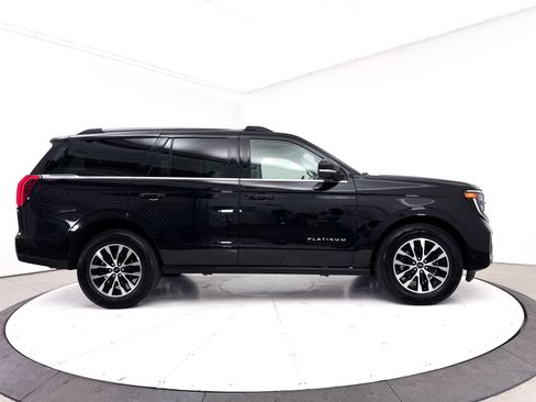 Used 2025 Ford Expedition Platinum AWD/4WD image 46