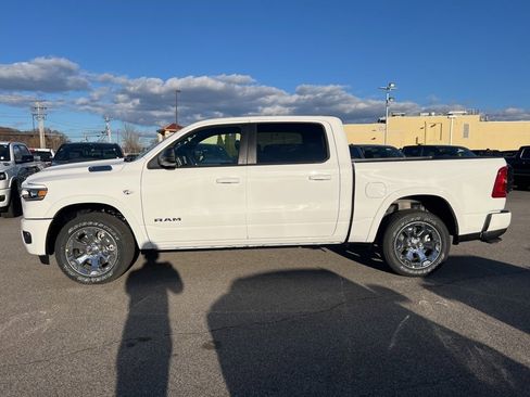 New 2026 RAM 1500 4x4 Crew Cab image 4