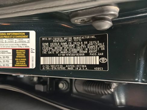 Used 2016 Toyota Camry SE FWD image 25