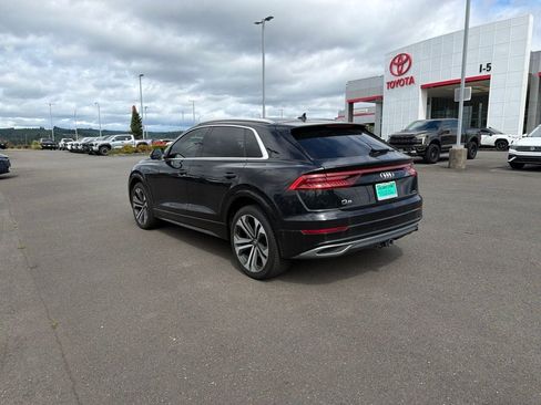 Used 2020 Audi Q8 Premium Plus AWD/4WD image 8