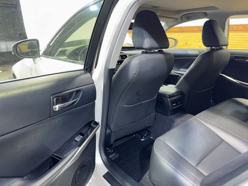 Used 2016 Lexus IS 200t w/ Navigation System Package image 24