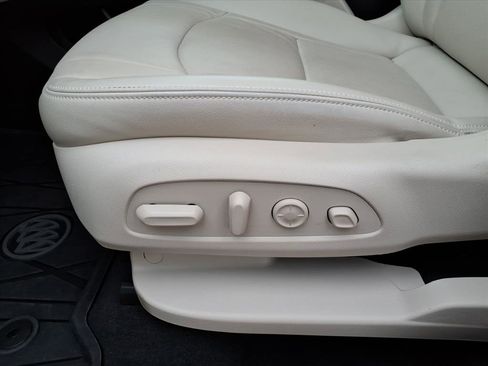 Certified 2024 Buick Enclave Premium image 10