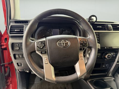 Used 2021 Toyota 4Runner SR5 RWD image 10