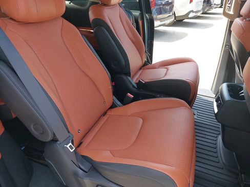 New 2026 Kia Carnival SX Prestige image 11