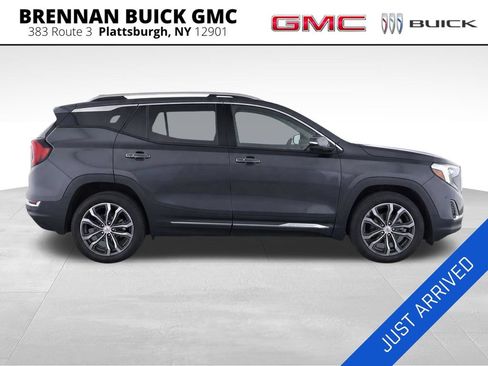 Used 2020 GMC Terrain Denali w/ Denali Premium Package AWD/4WD image 6