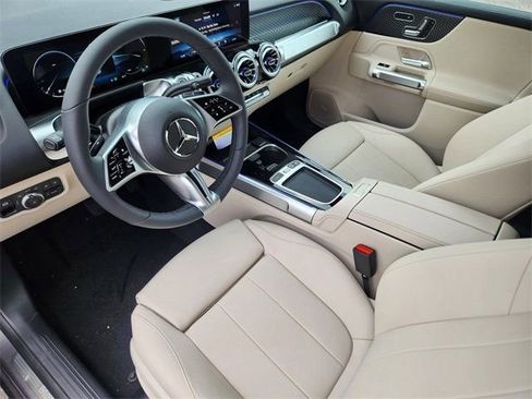 Certified 2026 Mercedes-Benz GLB 250 4MATIC image 7