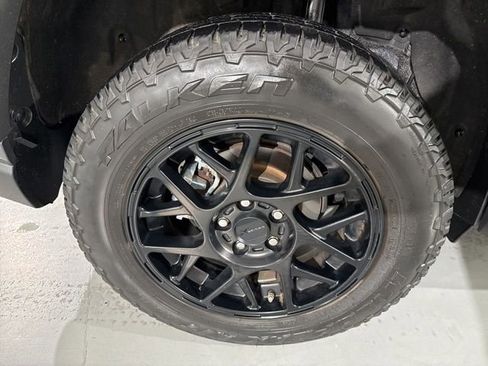 Used 2023 Toyota RAV4 XLE image 17