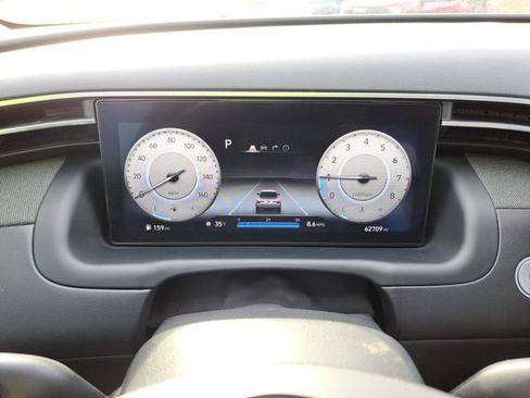 Used 2023 Hyundai Santa Cruz Limited image 16