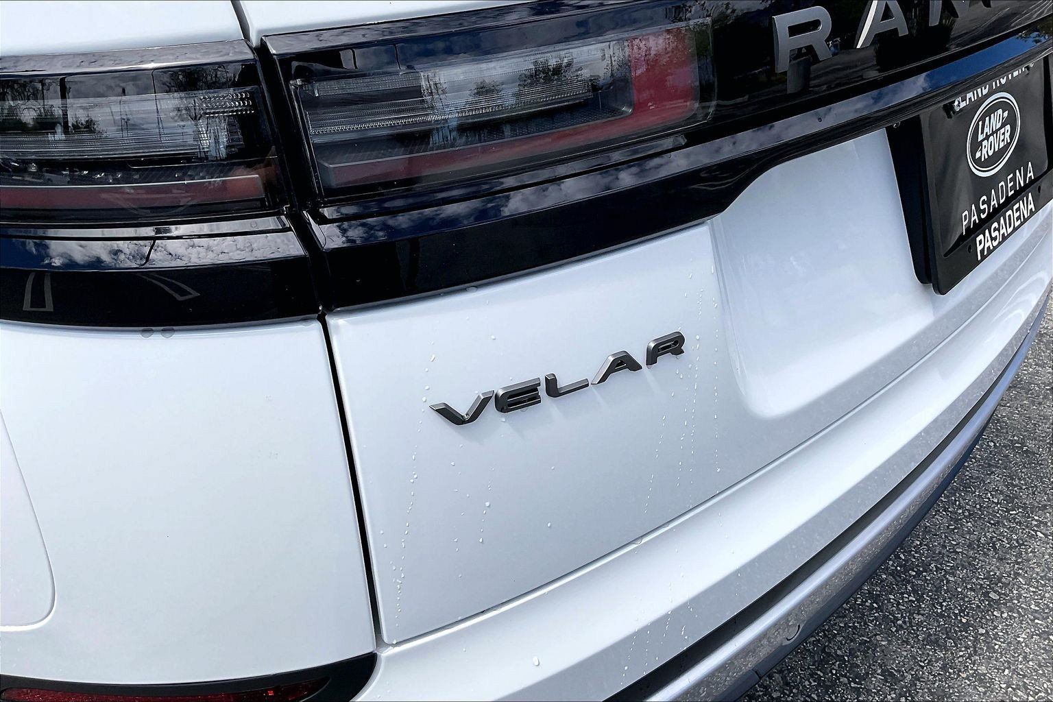 New 2026 Land Rover Range Rover Velar S AWD/4WD image 9