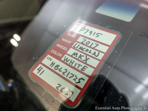 Used 2017 Lincoln MKX Premiere FWD image 26